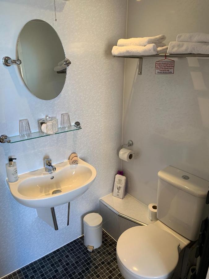 The Middleham Bed & Breakfast วิทบี ภายนอก รูปภาพ